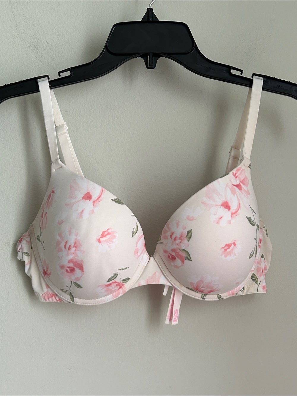 PINK Victoria's Secret Floral Light Pink & White Push-Up Bra